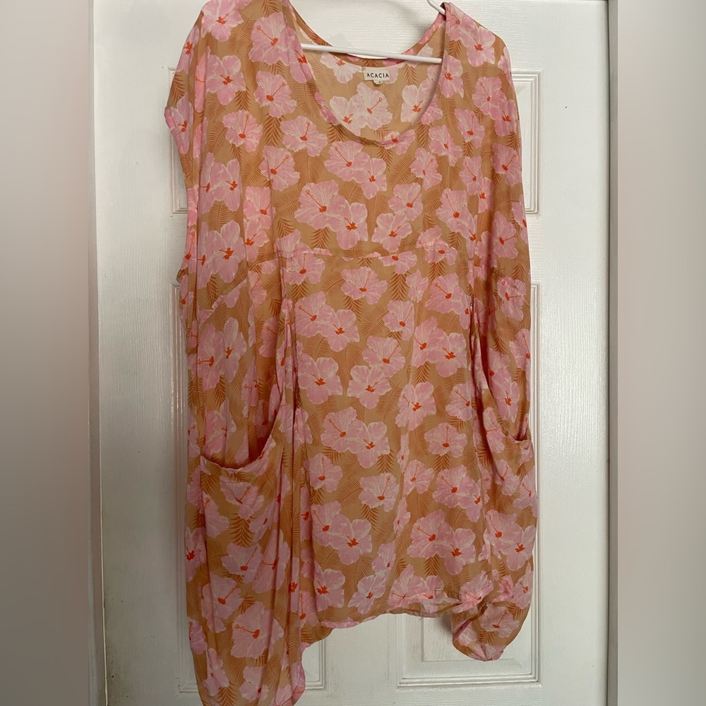 Acacia Mana dress EUC